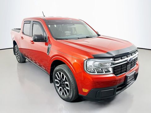 Used 2024 Ford Maverick Lariat FWD image 1