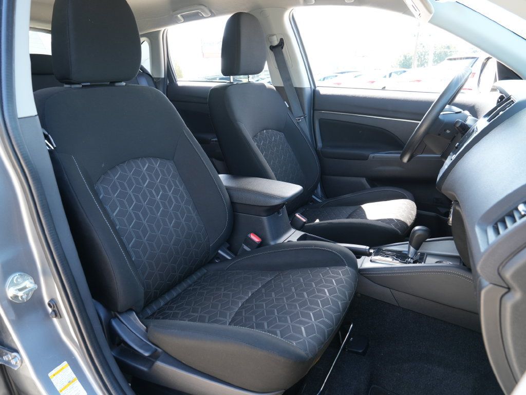 Used 2023 Mitsubishi Outlander Sport AWD image 14