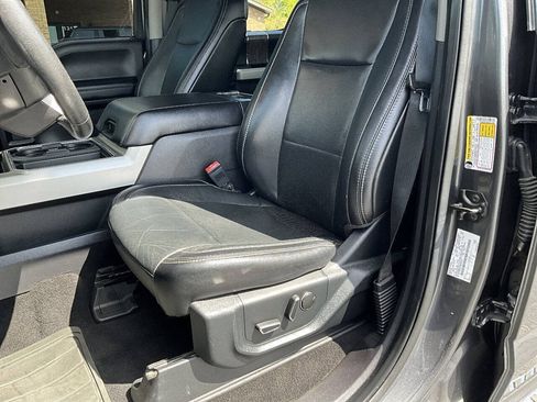 Used 2019 Ford F250 Lariat w/ Lariat Ultimate Package AWD/4WD image 9