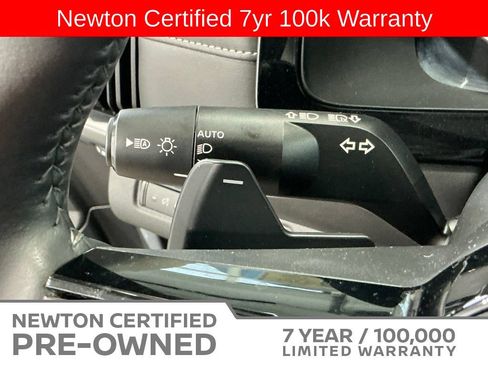 Used 2025 Nissan Pathfinder SL FWD image 35