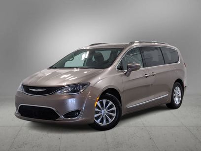 Used 2018 Chrysler Pacifica Touring-L w/ Advanced Safetytec Group