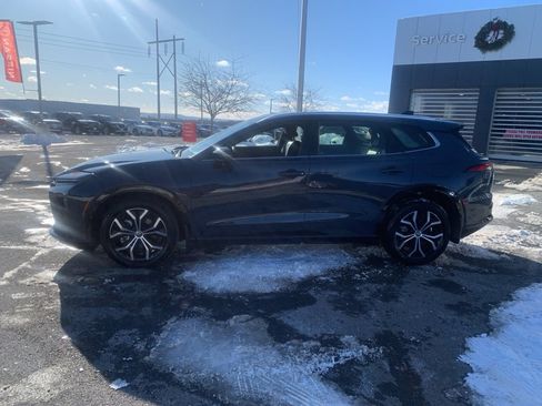 Used 2025 Toyota Crown Signia XLE image 3