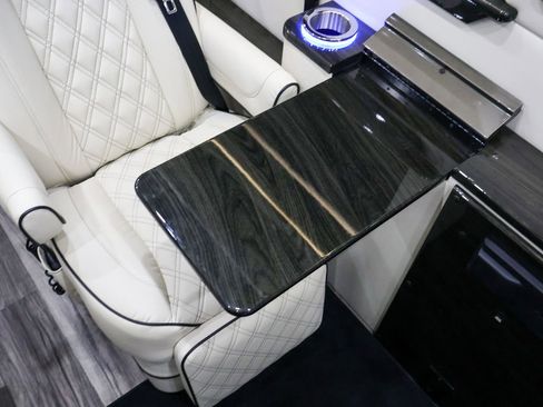 Used 2024 Mercedes-Benz Sprinter 3500 image 54