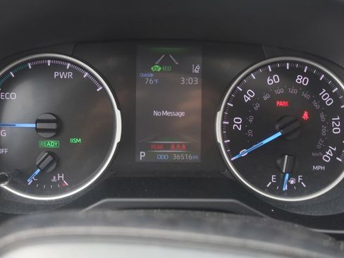 Certified 2021 Toyota RAV4 XLE w/ Convenience Package AWD/4WD image 34
