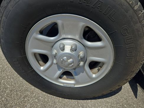 Used 2018 RAM 3500 Tradesman image 6