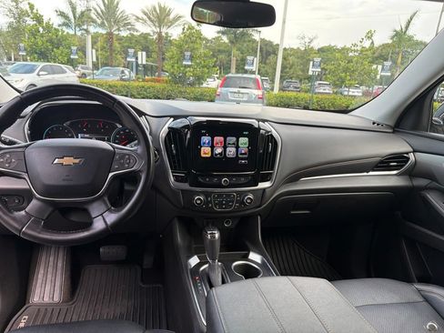 Used 2019 Chevrolet Traverse LT FWD image 21
