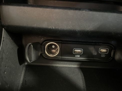 Certified 2023 Kia Seltos S w/ Navigation Package image 32