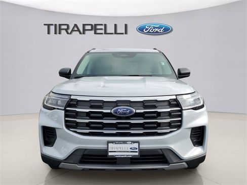 New 2026 Ford Explorer Active image 8