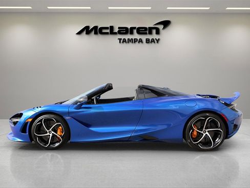 Used 2026 McLaren 750S Spider image 3