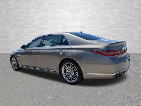 Used 2021 Genesis G90 5.0 Ultimate RWD image 4