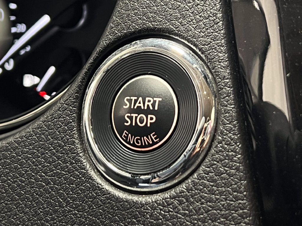 Used 2018 Nissan Rogue SL w/ Premium Package AWD/4WD image 22
