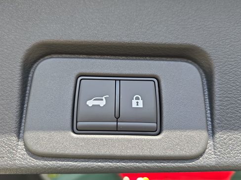 New 2026 Nissan Rogue Platinum AWD/4WD image 13
