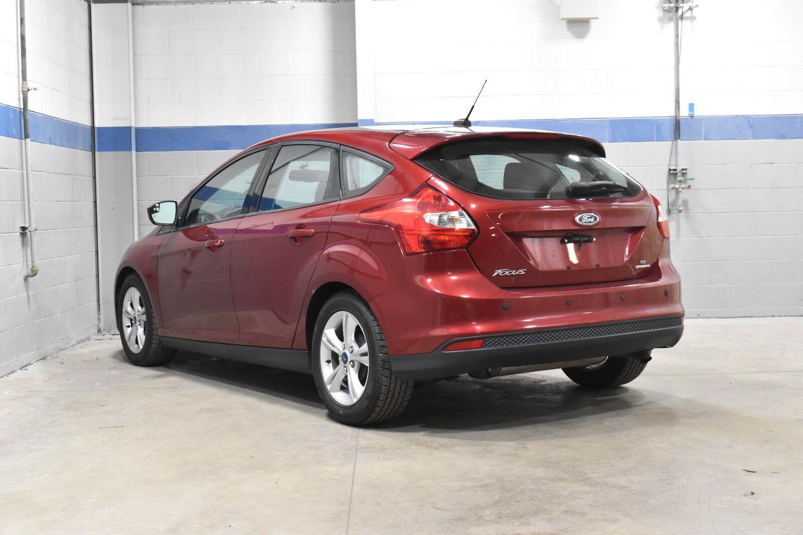 Used 2014 Ford Focus SE w/ SE Winter Package FWD image 20