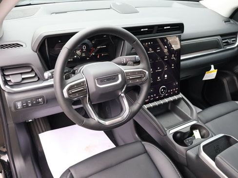 New 2026 GMC Terrain Denali w/ LPO, Floor Liner Package AWD/4WD image 22