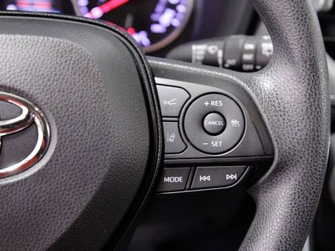 Used 2019 Toyota RAV4 XLE image 26