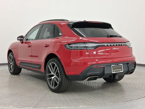 Used 2026 Porsche Macan AWD/4WD image 3