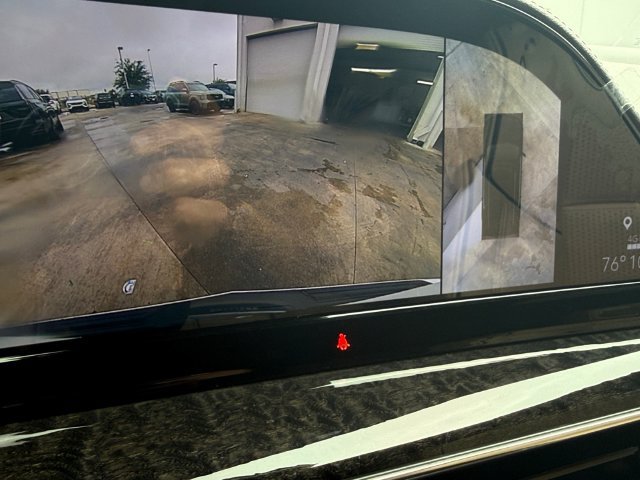 Used 2023 Cadillac Escalade Premium Luxury w/ LPO, Illumination Package RWD image 9
