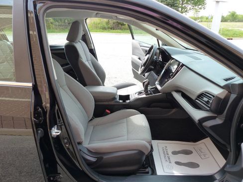 Used 2022 Subaru Legacy Premium AWD/4WD image 42