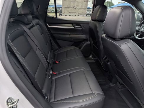 New 2026 GMC Terrain Elevation w/ Elevation Premium Package FWD image 30