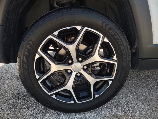 Used 2024 Jeep Compass Limited AWD/4WD image 25