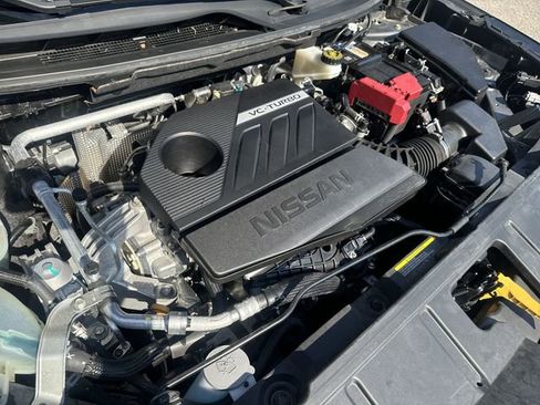 Used 2023 Nissan Rogue SV FWD image 28