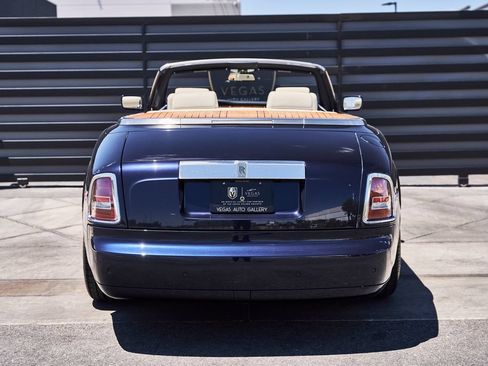 Used 2009 Rolls-Royce Phantom Drophead Coupe RWD image 17