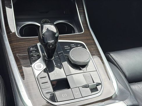 Used 2019 BMW X7 xDrive40i w/ Premium Package AWD/4WD image 29