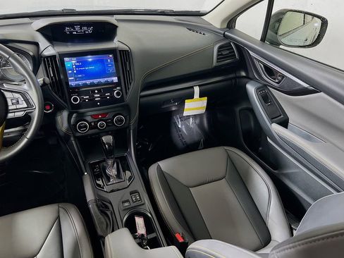 Used 2022 Subaru Crosstrek 2.5i Sport w/ Moonroof Package image 21