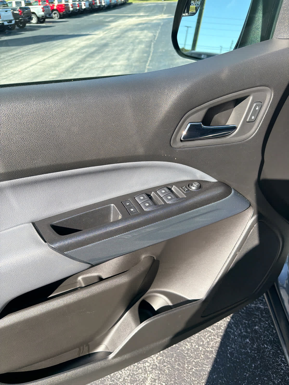 Used 2019 Chevrolet Colorado Z71 AWD/4WD image 14