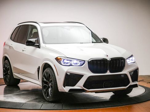 Used 2023 BMW X5 M w/ Competition Package AWD/4WD image 5
