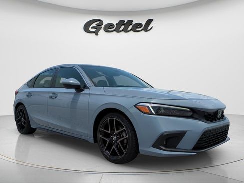 Used 2024 Honda Civic Sport Touring image 3