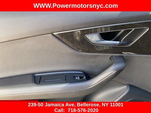 Used 2023 Audi Q7 3.0T Premium Plus AWD/4WD image 27