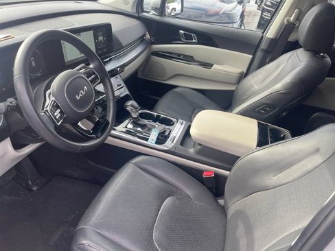 Used 2024 Kia Carnival SX Prestige FWD image 5