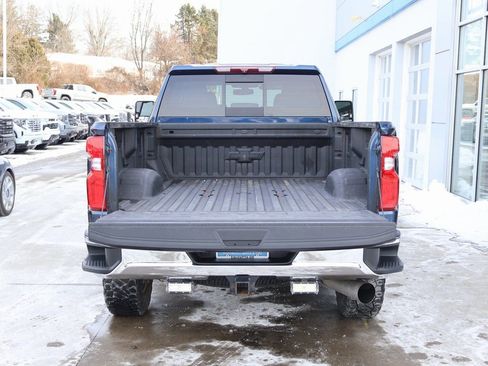 Certified 2021 Chevrolet Silverado 3500 LTZ w/ LTZ Convenience Package image 34