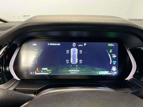 Used 2023 Jeep Grand Cherokee 4WD 4xe w/ Luxury Tech Group II image 28