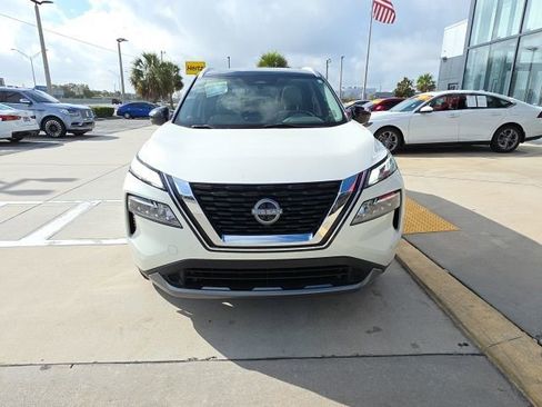 Used 2023 Nissan Rogue SL w/ SL Premium Package image 9