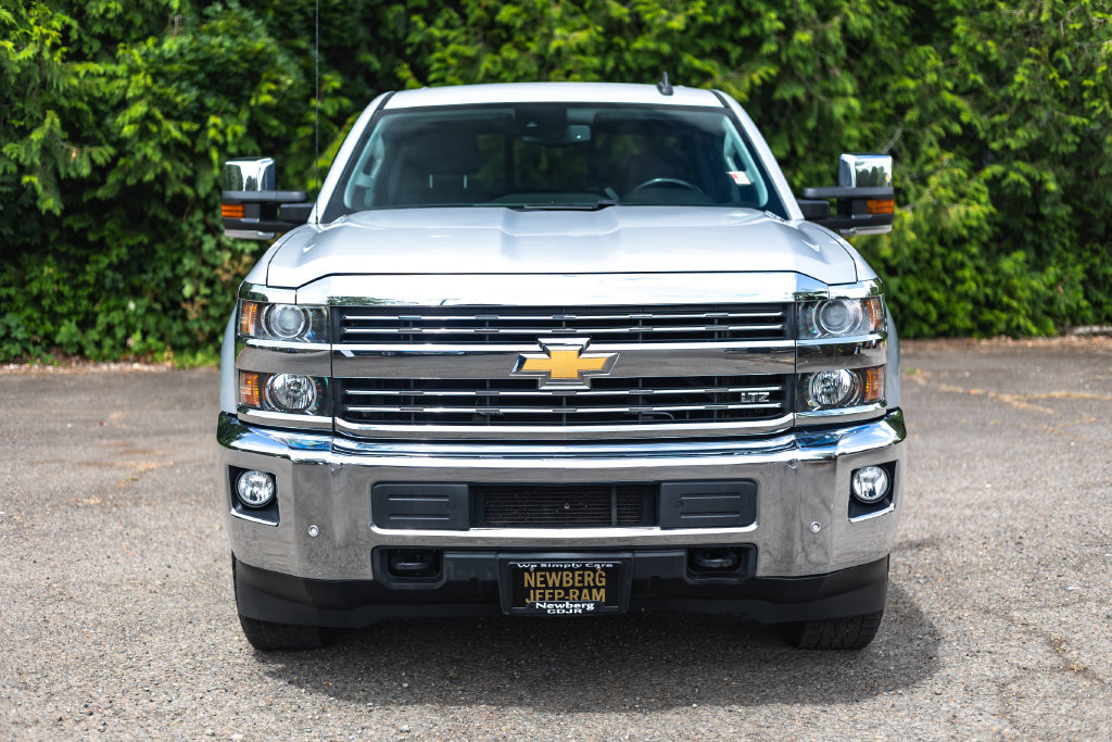 Used 2015 Chevrolet Silverado 2500 LTZ w/ Duramax Plus Package AWD/4WD image 7