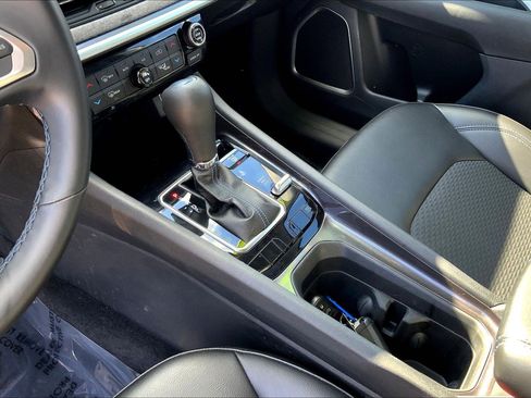 Certified 2022 Jeep Compass Latitude w/ Convenience Group image 15