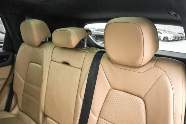 Used 2020 Porsche Cayenne AWD/4WD image 22