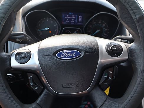 Used 2013 Ford Focus SE FWD image 19