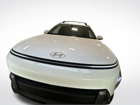 Used 2025 Hyundai Kona SEL FWD image 8