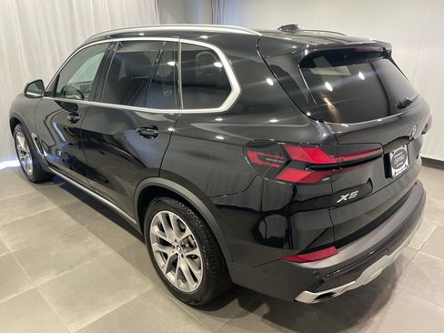 Certified 2024 BMW X5 xDrive40i w/ Premium Package AWD/4WD image 4