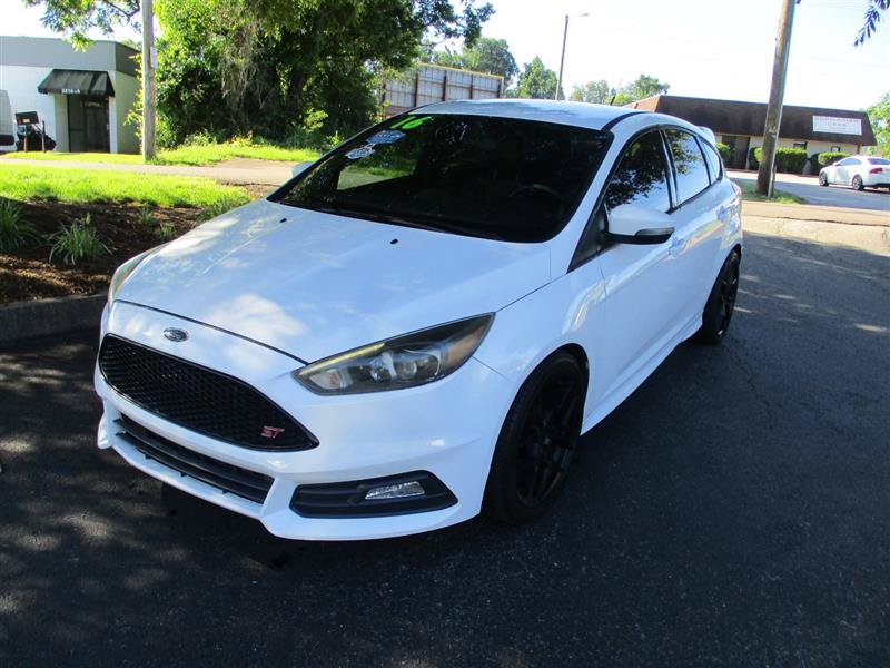 Used 2016 Ford Focus ST w/ Equipment Group 401A FWD image 3