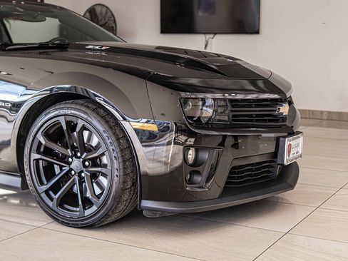 Used 2013 Chevrolet Camaro ZL1 image 3