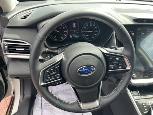 Used 2025 Subaru Outback Touring AWD/4WD image 16