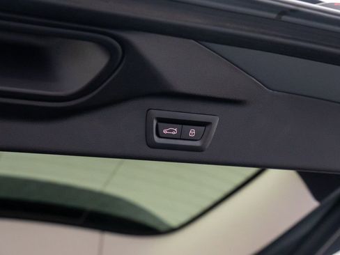 Certified 2025 BMW X7 xDrive40i w/ Premium Package image 37