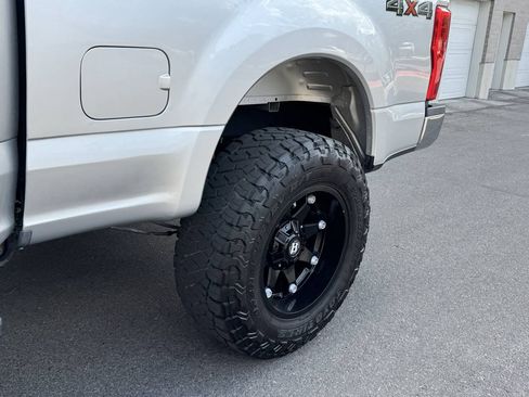 Used 2017 Ford F250 XLT AWD/4WD image 13