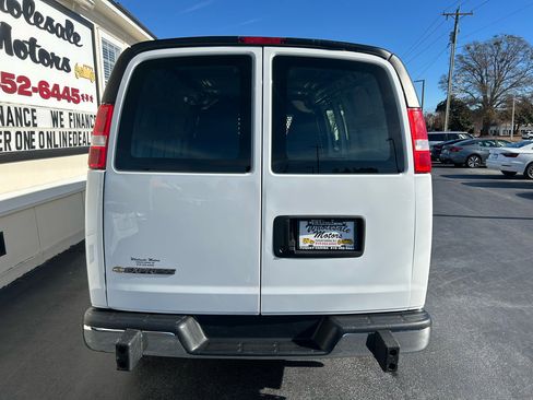 Used 2024 Chevrolet Express 2500 w/ Driver Convenience Package image 6
