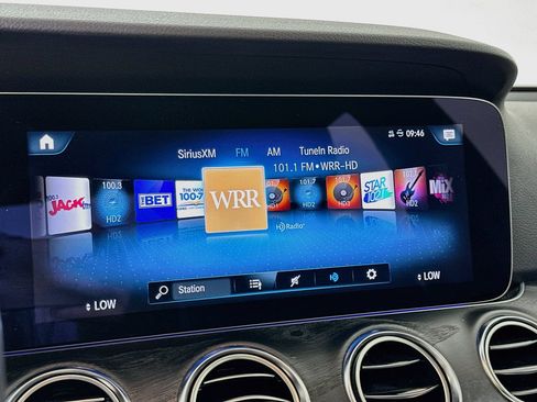 Used 2023 Mercedes-Benz E 350 Sedan image 16