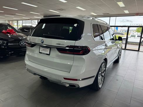 Used 2023 BMW X7 xDrive40i w/ Premium Package image 5